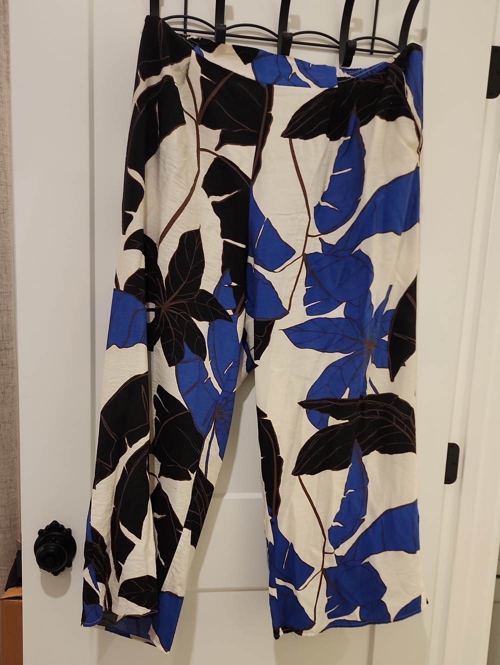 sofia by sofia vergara Blue and Cream Floral Wide-Leg Pants